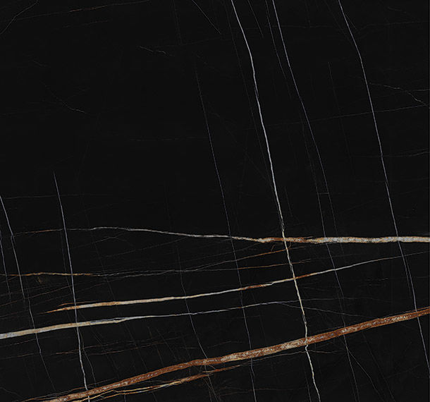 Sahara Noir Extra Lucidato